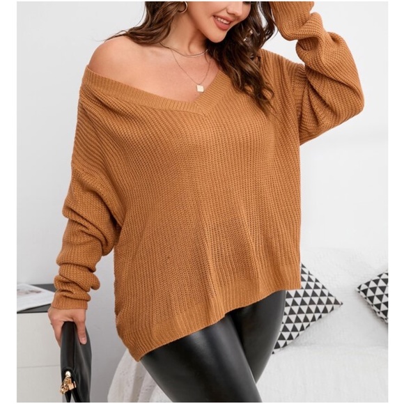 Plus Cozy V neck Twist Open Back Sweater Top - Picture 2 of 3